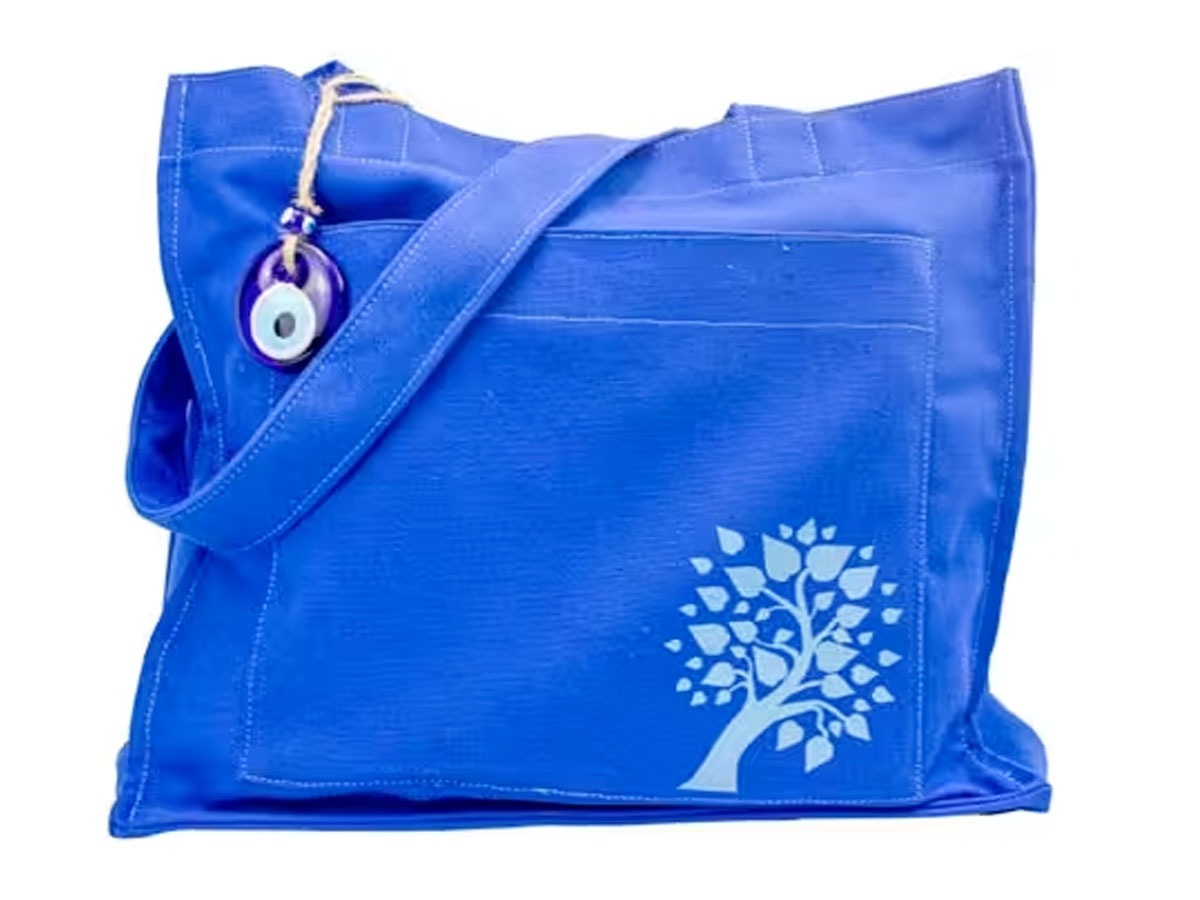 Toteväska med framficka